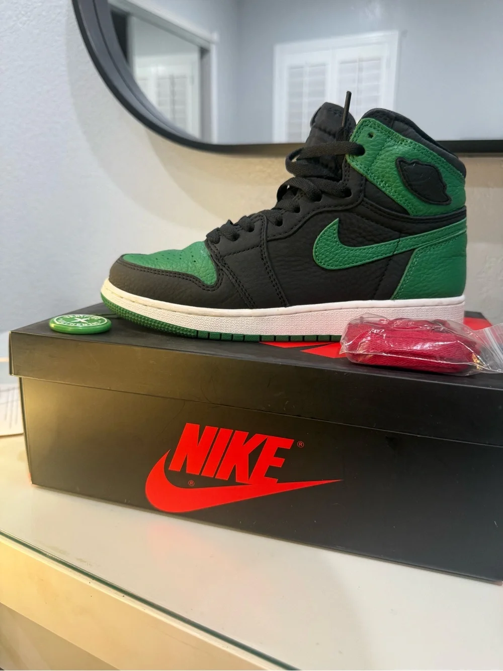 Nike Kids' Air Jordan 1 Mid - Black & Green